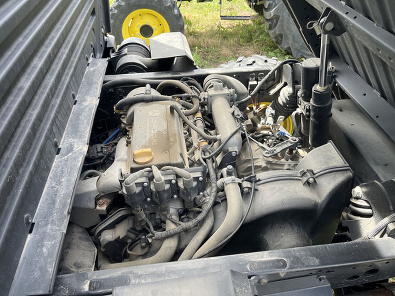 2020 XUV 835R - 429274,  image number 15