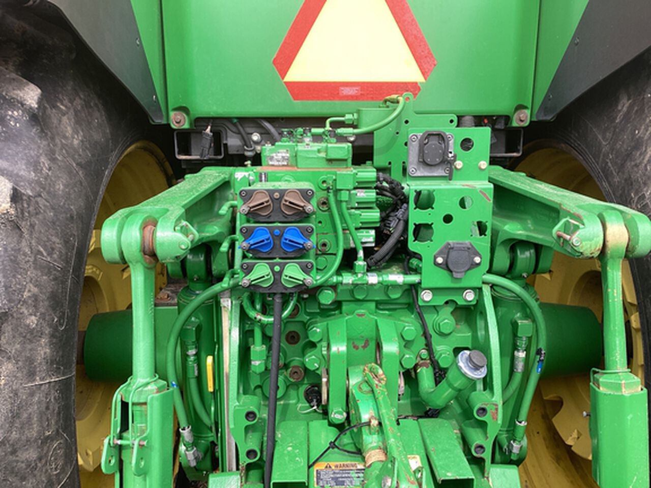 2013 7215R - 430506,  image number 16