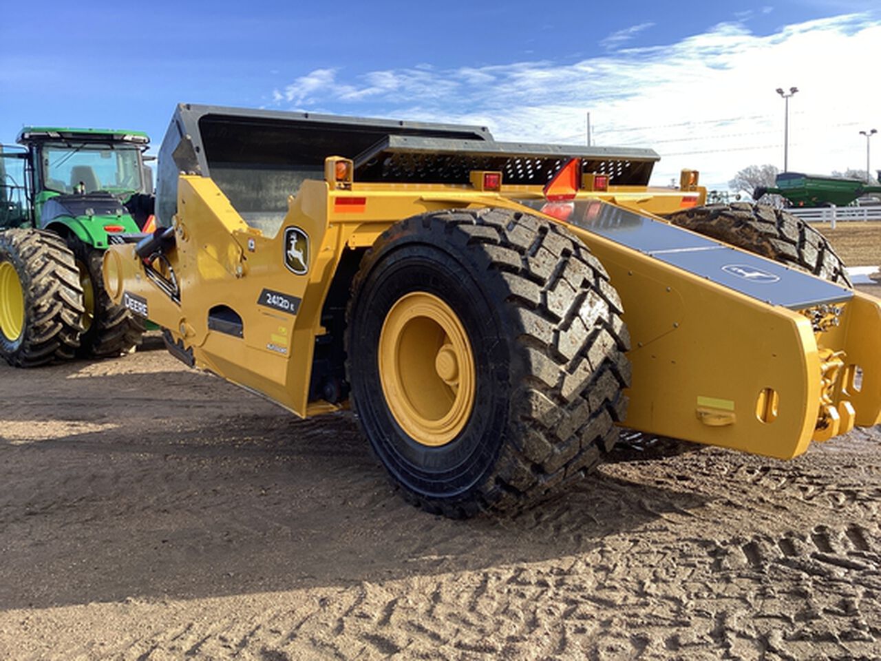 2022 2412DE - 399759,  image number 3