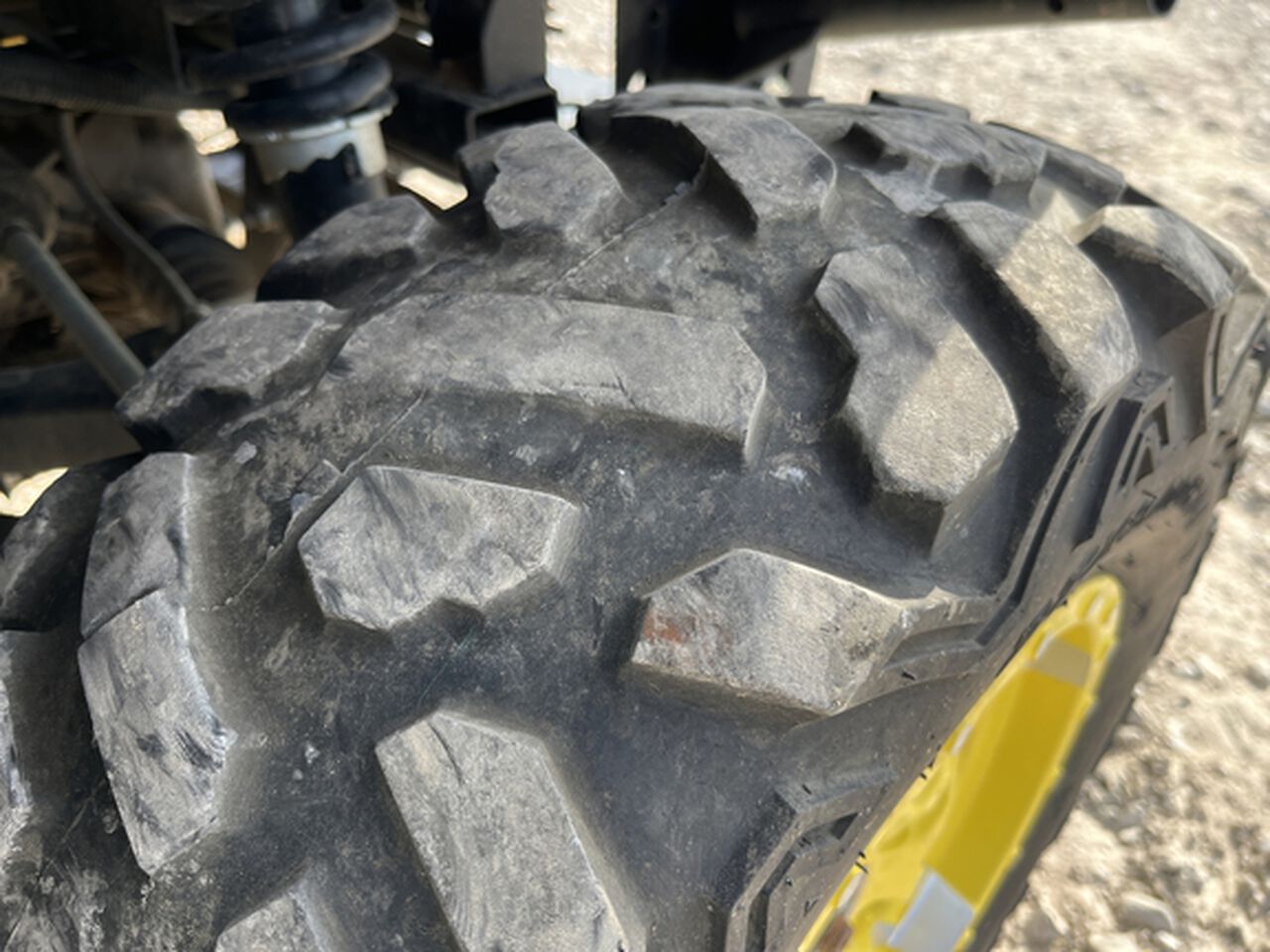 2021 XUV 835R - 428003,  image number 12