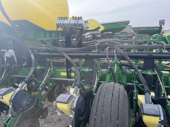 2009 1770NT CCS - 438069,  image number 8