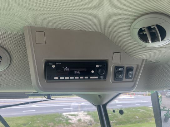 2025 W235R - 442127,  image number 13