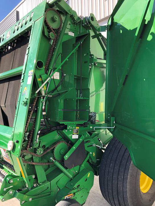 2022 560M - 423950,  image number 2