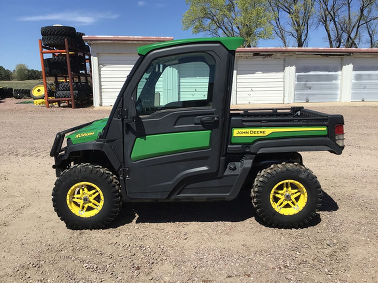 2019 XUV 835M - 438369,  image number 6