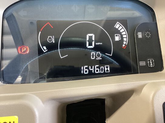 2020 XUV 835R - 430012,  image number 9