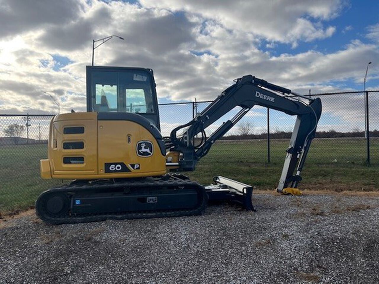 2024 60 P - 427343,  image number 3