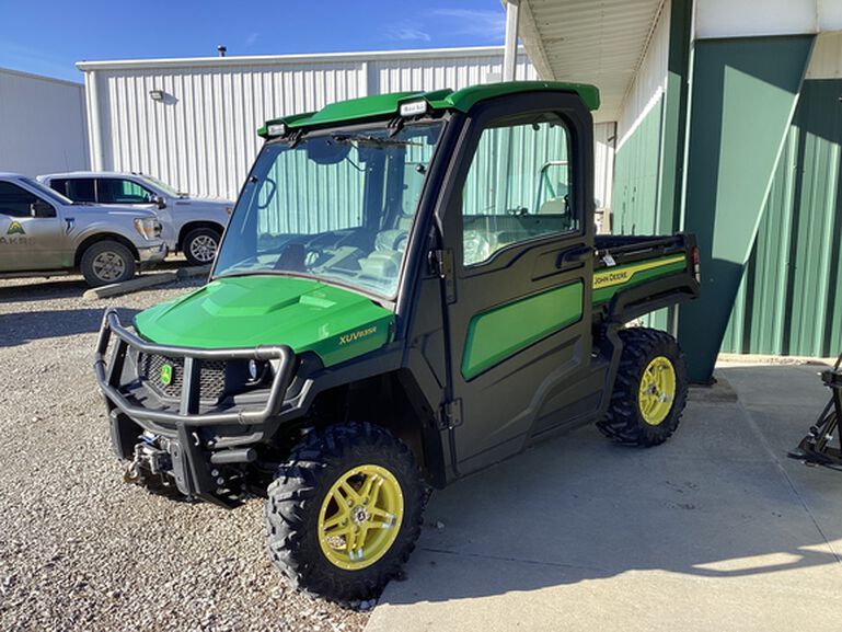 2022 XUV 835R - 413285, 