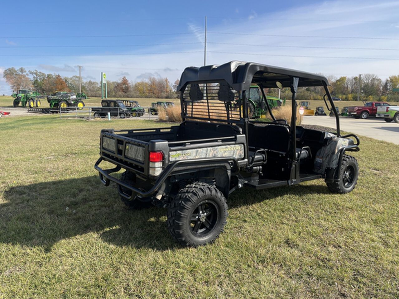 2015 XUV 825I S4 - 415000,  image number 4