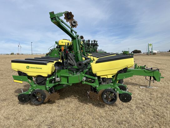 2023 1765 - 440332,  image number 6