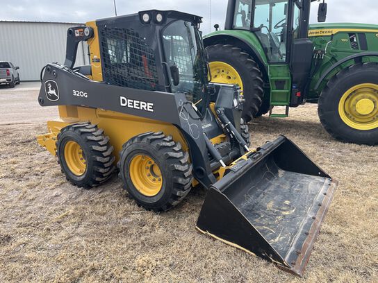 2023 320G - 441333,  image number 1