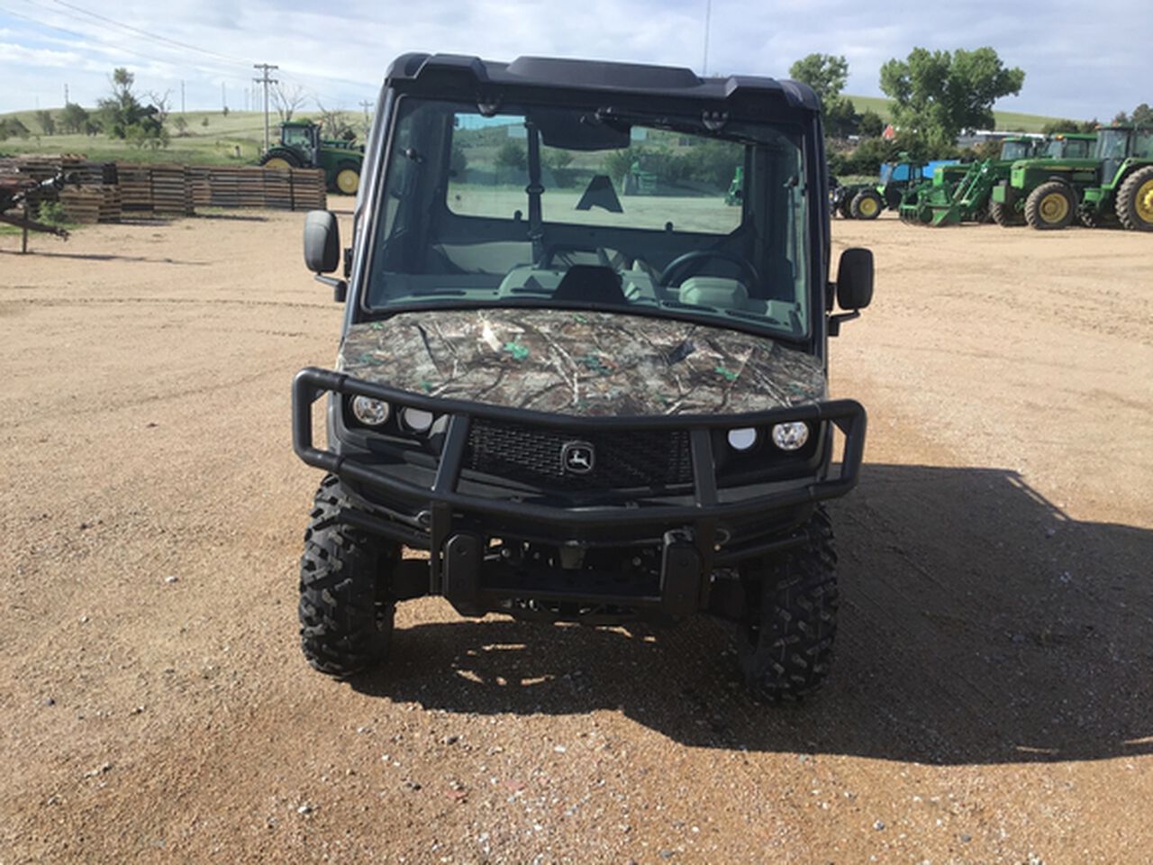 2024 XUV835R - 429699,  image number 1