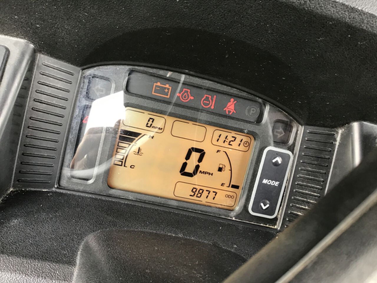 2016 XUV 590I - 437657,  image number 10