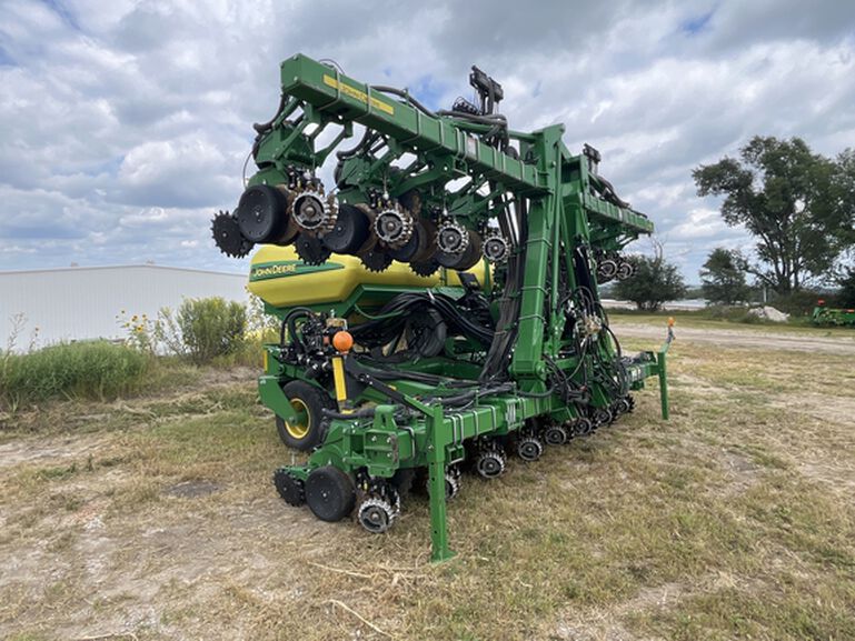 2016 1725 CCS - 439751, 