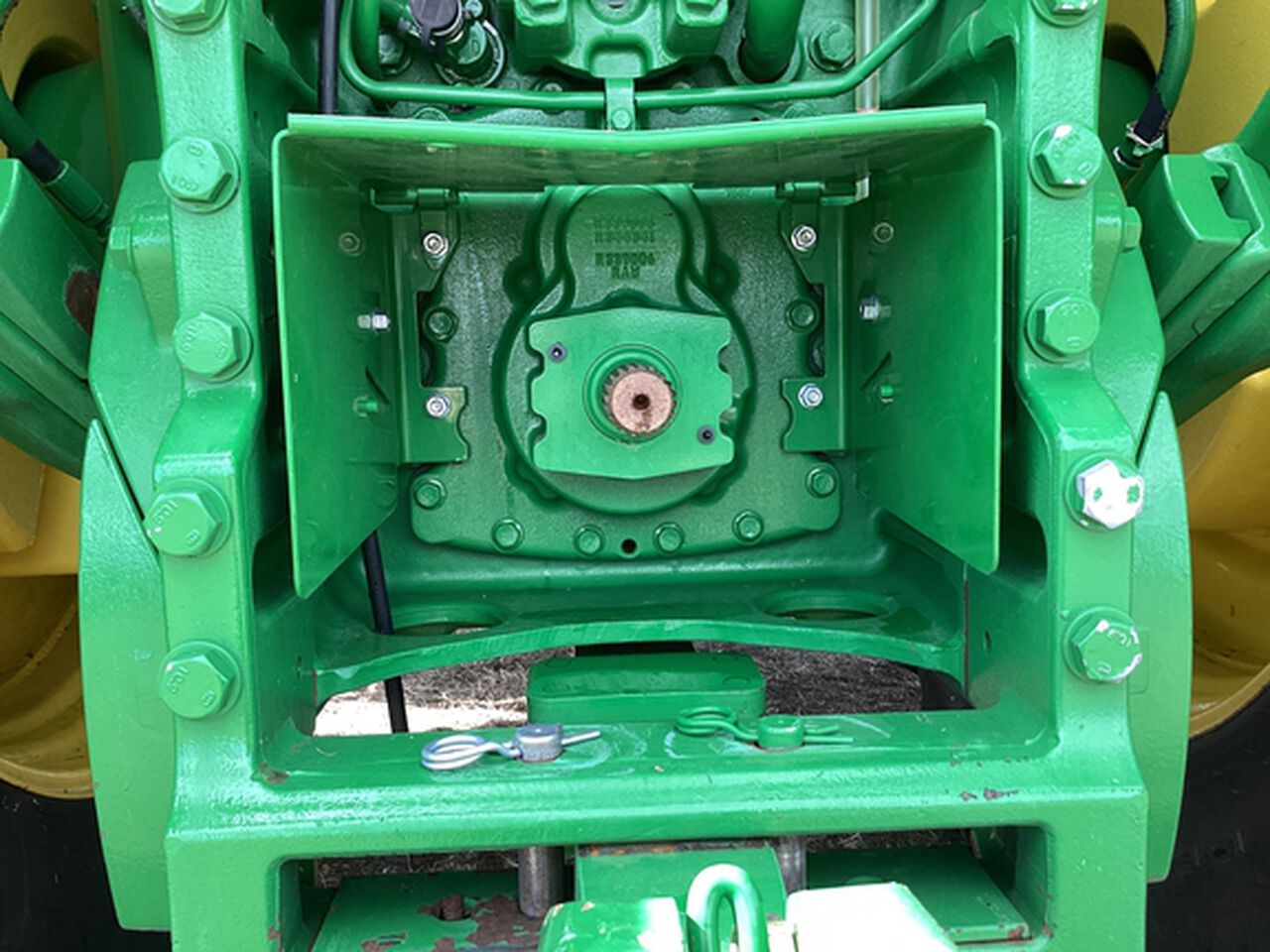 2017 8345R - 437288,  image number 16