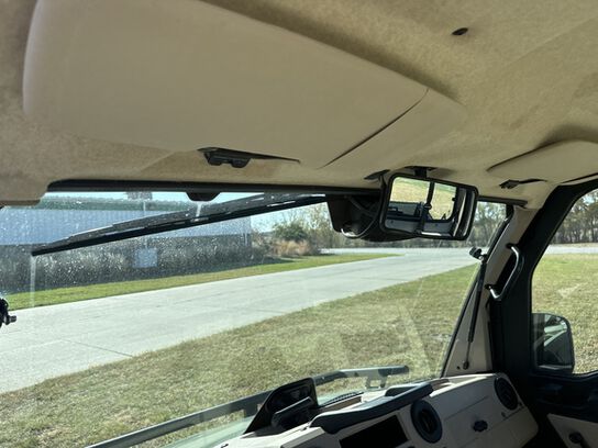 2020 XUV 835R - 430012,  image number 12