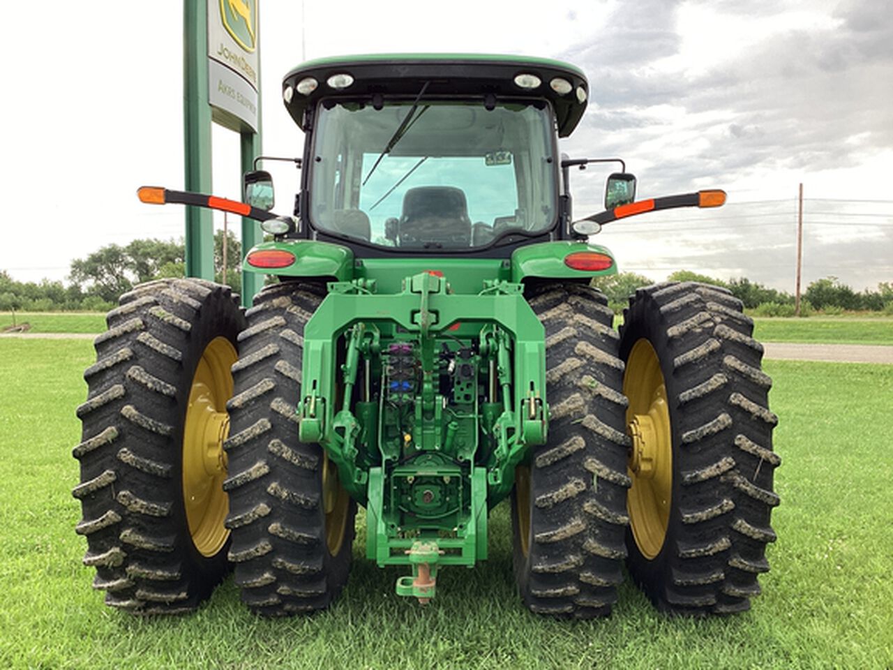 2012 8335R - 440418,  image number 4