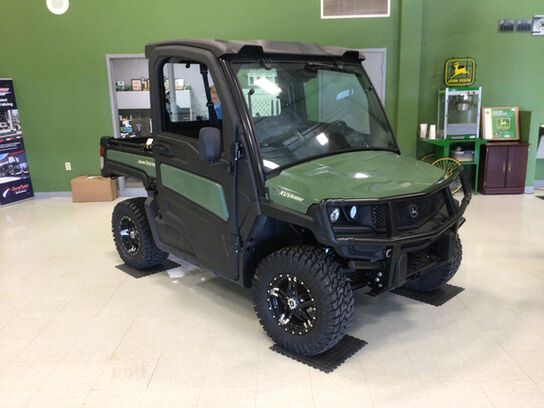 2024 XUV835M - 429704,  image number 0