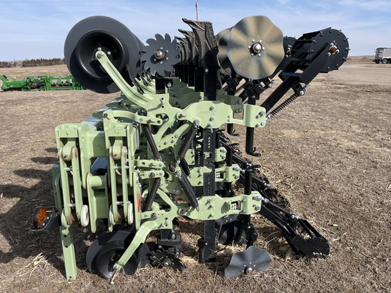 2023 1TRIPRII 16R30F - 422542,  image number 5