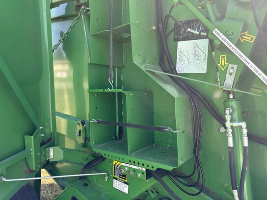 2019 560M - 448613,  image number 22