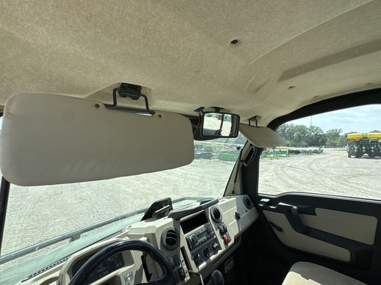 2020 XUV 835R - 424588,  image number 12