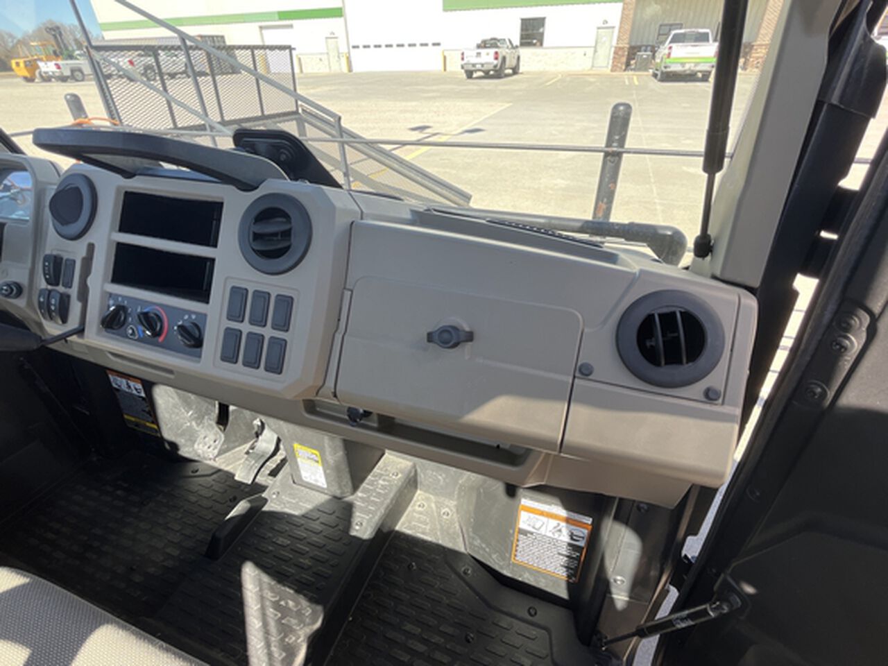 2024 XUV 835R - 444790,  image number 7