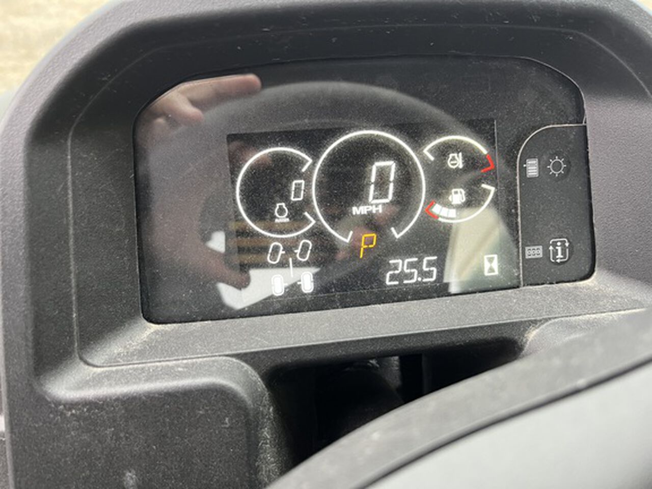 2023 XUV835M - 412560,  image number 6