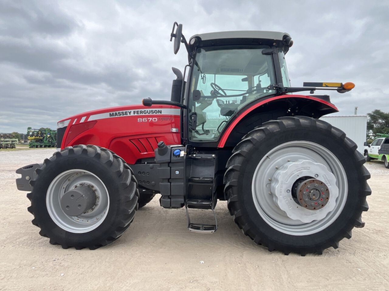 2011 8670 - 440764,  image number 7