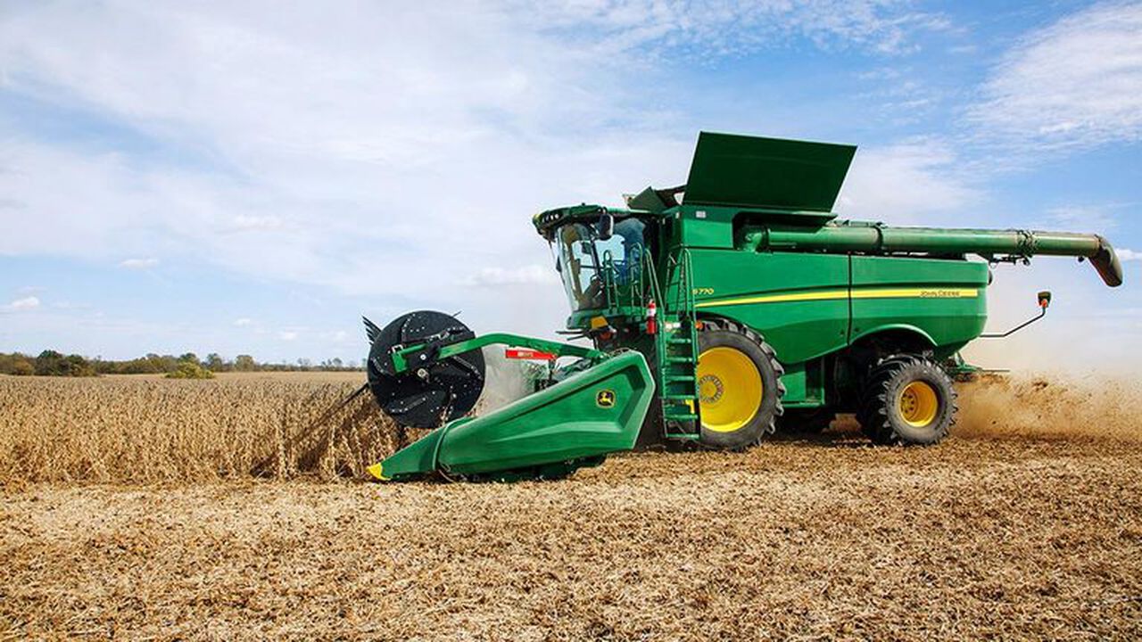 S770 Combine,  image number 0