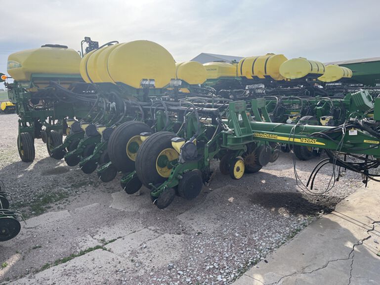 2009 1770NT CCS - 438069, 