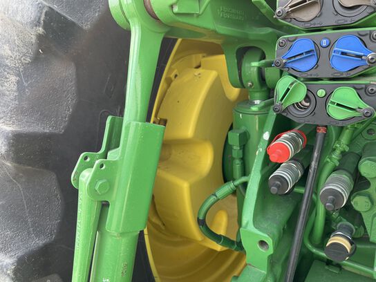 2017 8370R - 441497,  image number 20