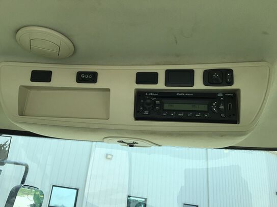 2010 8345R - 418227,  image number 11