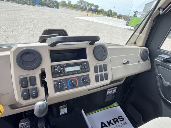 2022 XUV 835R - 399059,  image number 12