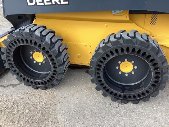 2024 324G - 440308,  image number 20