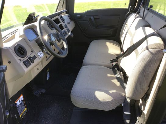 2024 XUV835R PREMIUM CAB - 447400,  image number 4