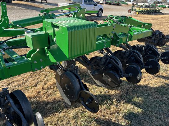 2024 2510H - 430919,  image number 9