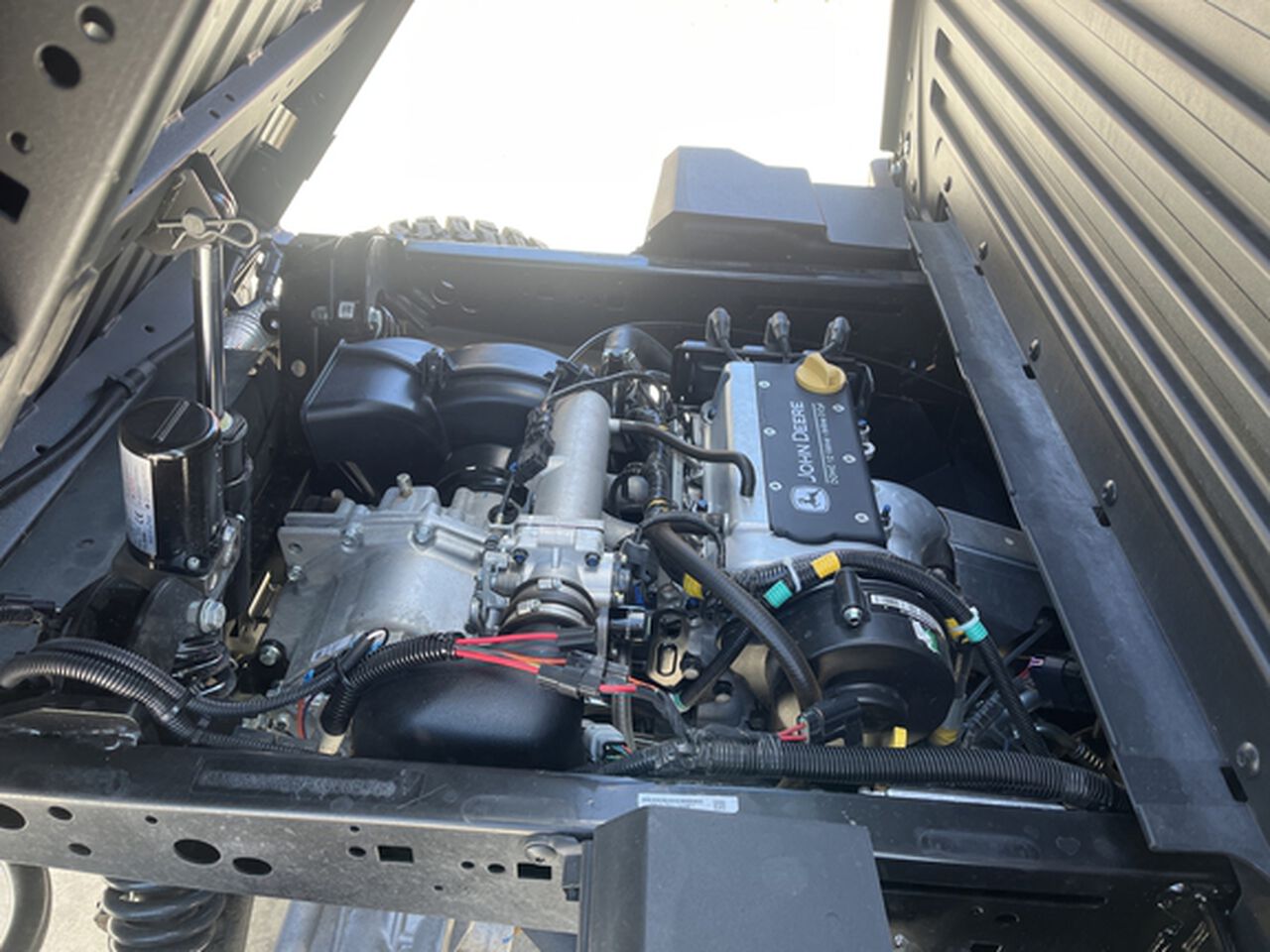 2023 XUV835M - 412941,  image number 15