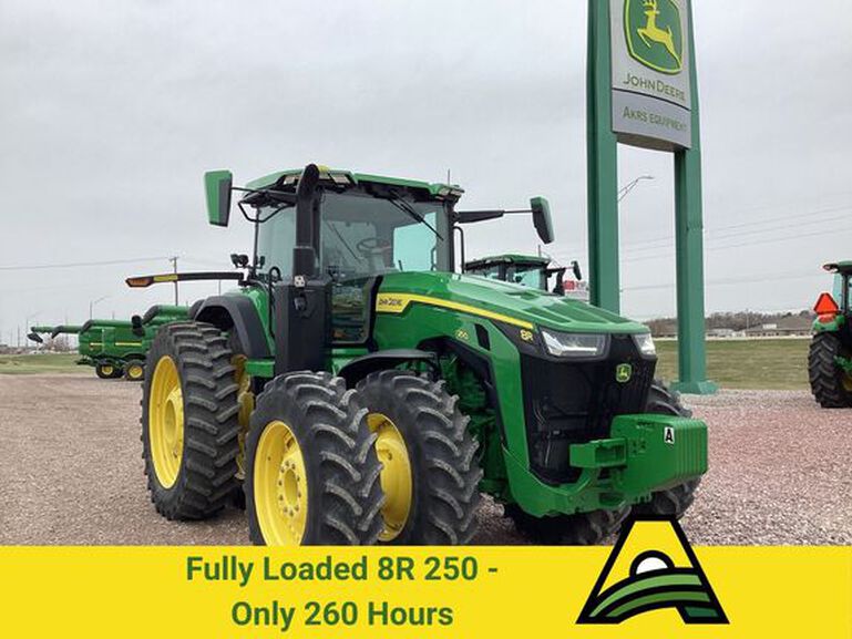 2024 8R 250 - 435129, 