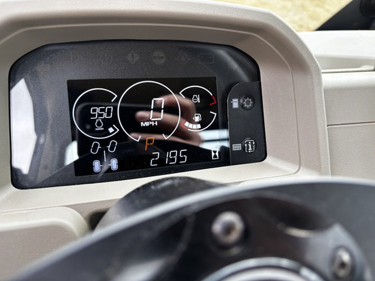 2024 XUV835R - 426491,  image number 24