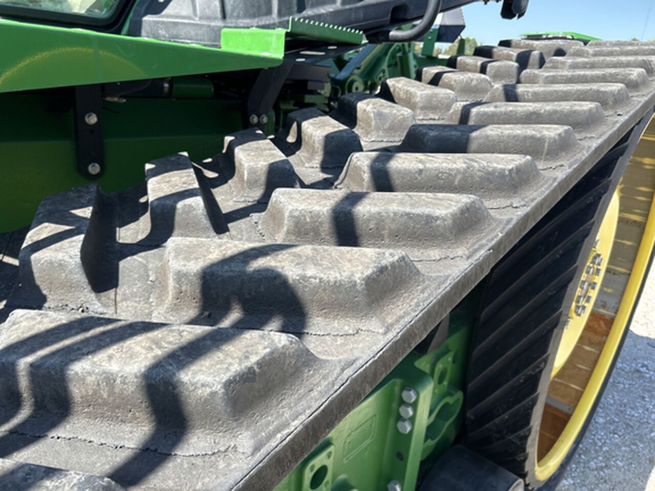 2015 8345RT - 441599,  image number 24