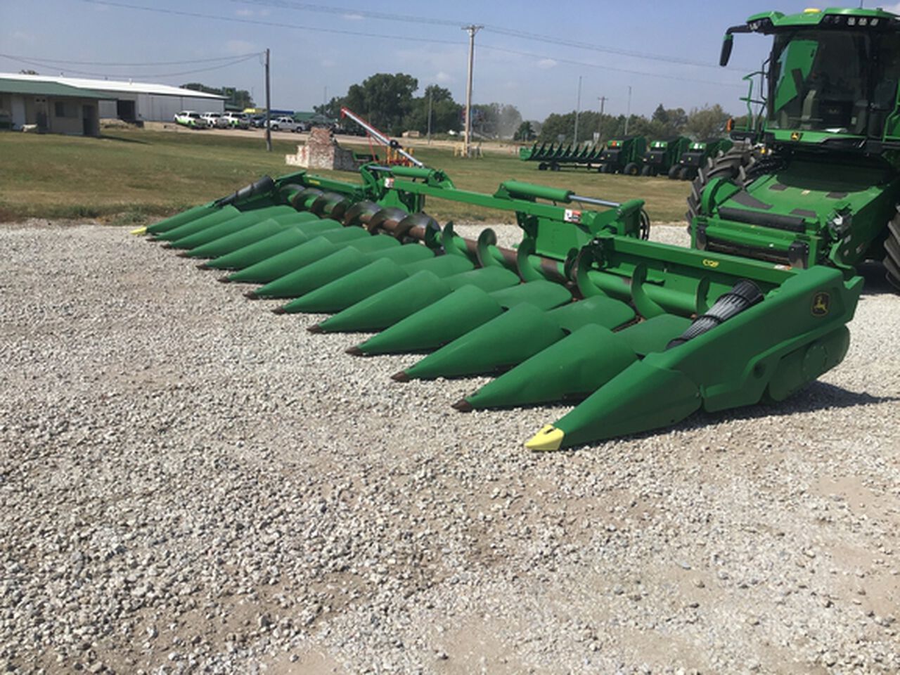 2023 C12F - 435466,  image number 0