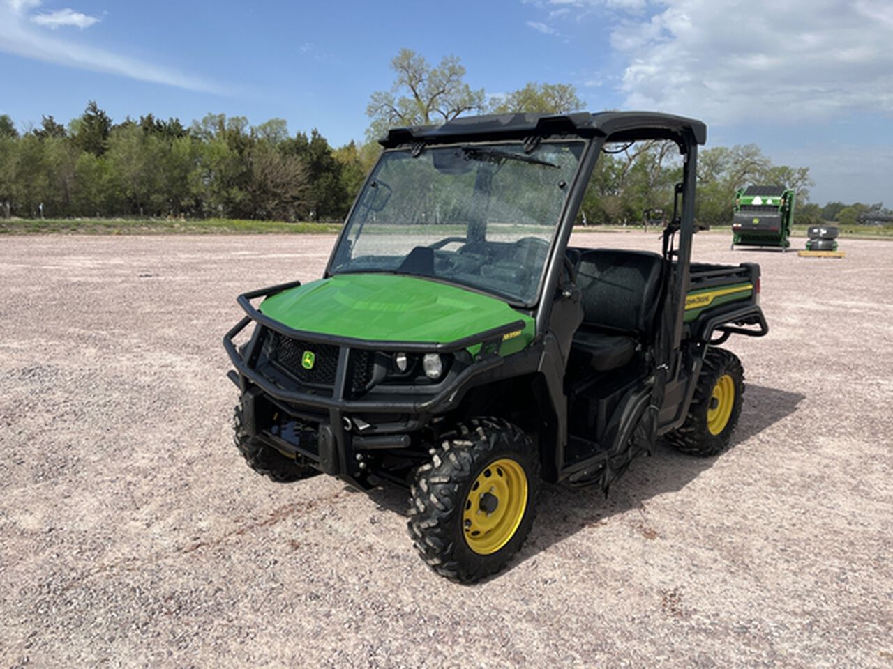 2023 XUV 835M - 446186,  image number 0