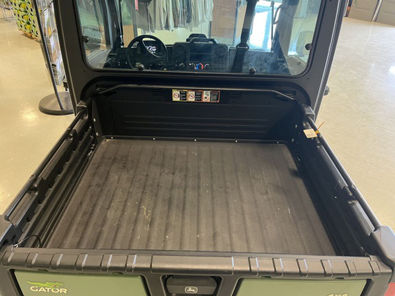 2024 XUV835M - 429704,  image number 6