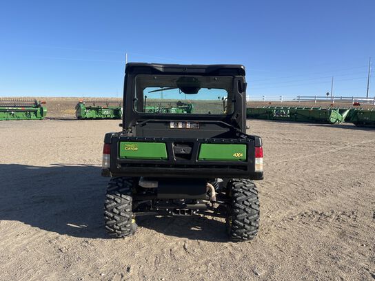 2020 XUV 835M - 411468,  image number 4