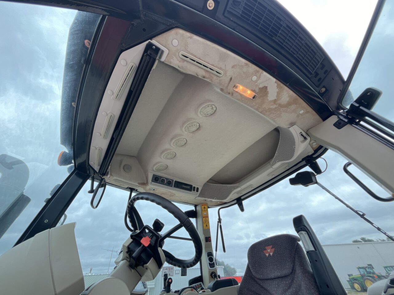 2011 8670 - 440764,  image number 9