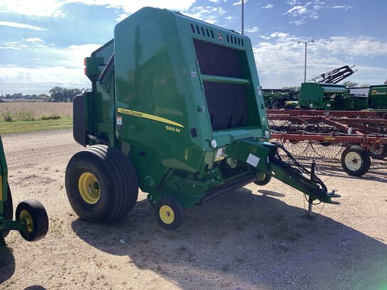 2022 560M - 430838,  image number 3