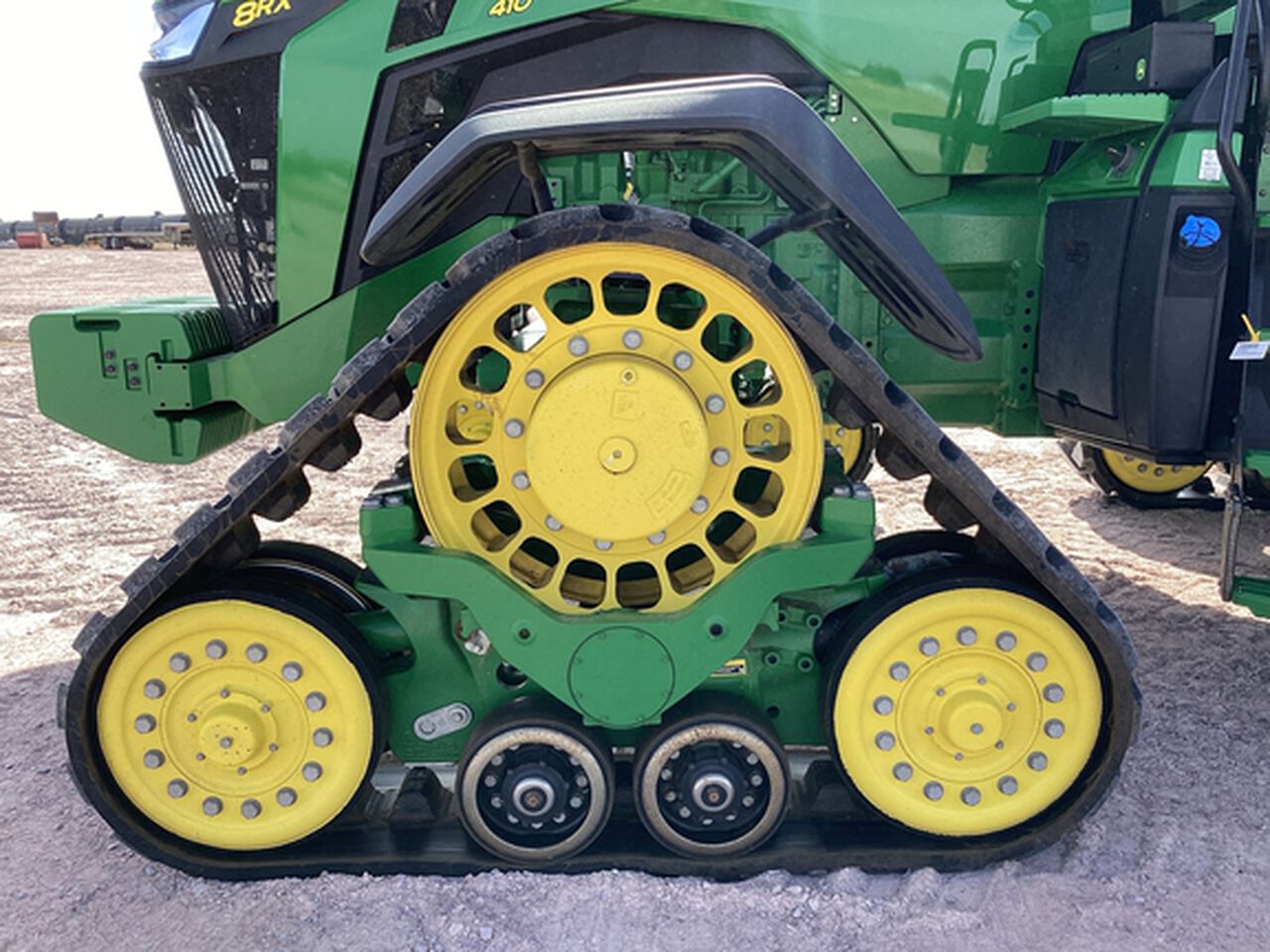 2024 8RX 410 - 442068,  image number 26