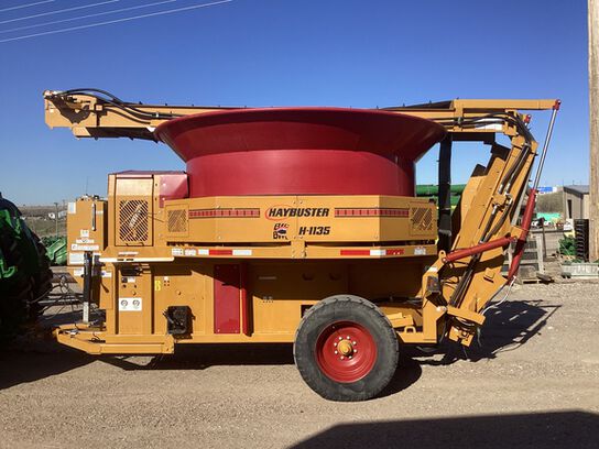 2022 H1135 - 437087,  image number 1