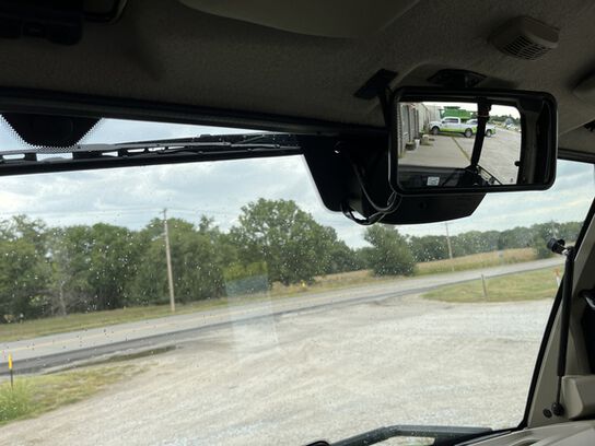 2027 XUV 845R - 446464,  image number 10
