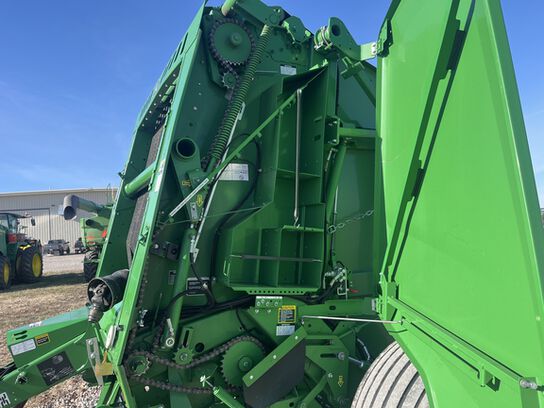 2019 560M - 435496,  image number 10