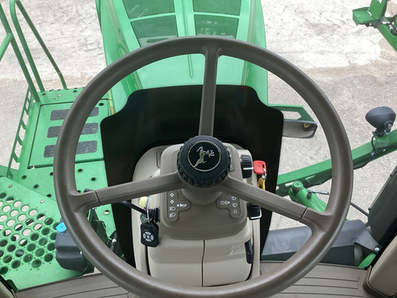 2017 R4038 - 420007,  image number 12